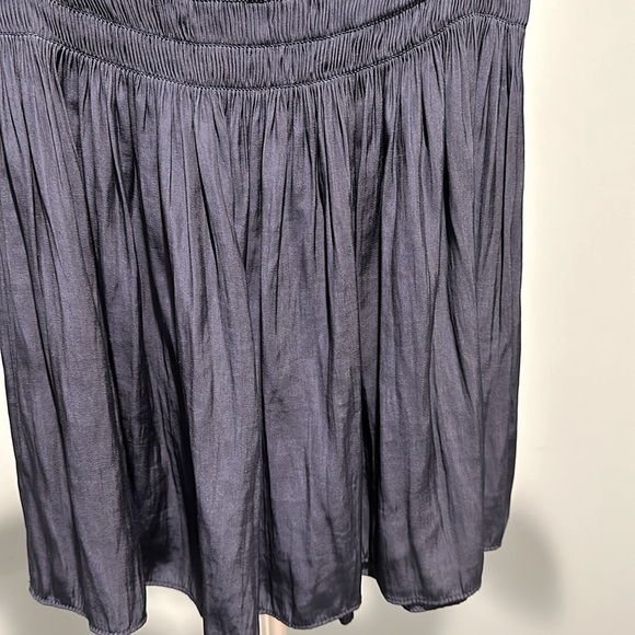 RAMY BROOK silk, navy, mini-skirt with gathered detailing at the waist.  Size XS - Picture 2 of 5